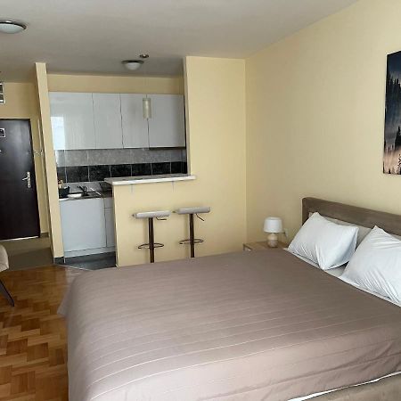 Trident Apartments 2 Ni Esterno foto