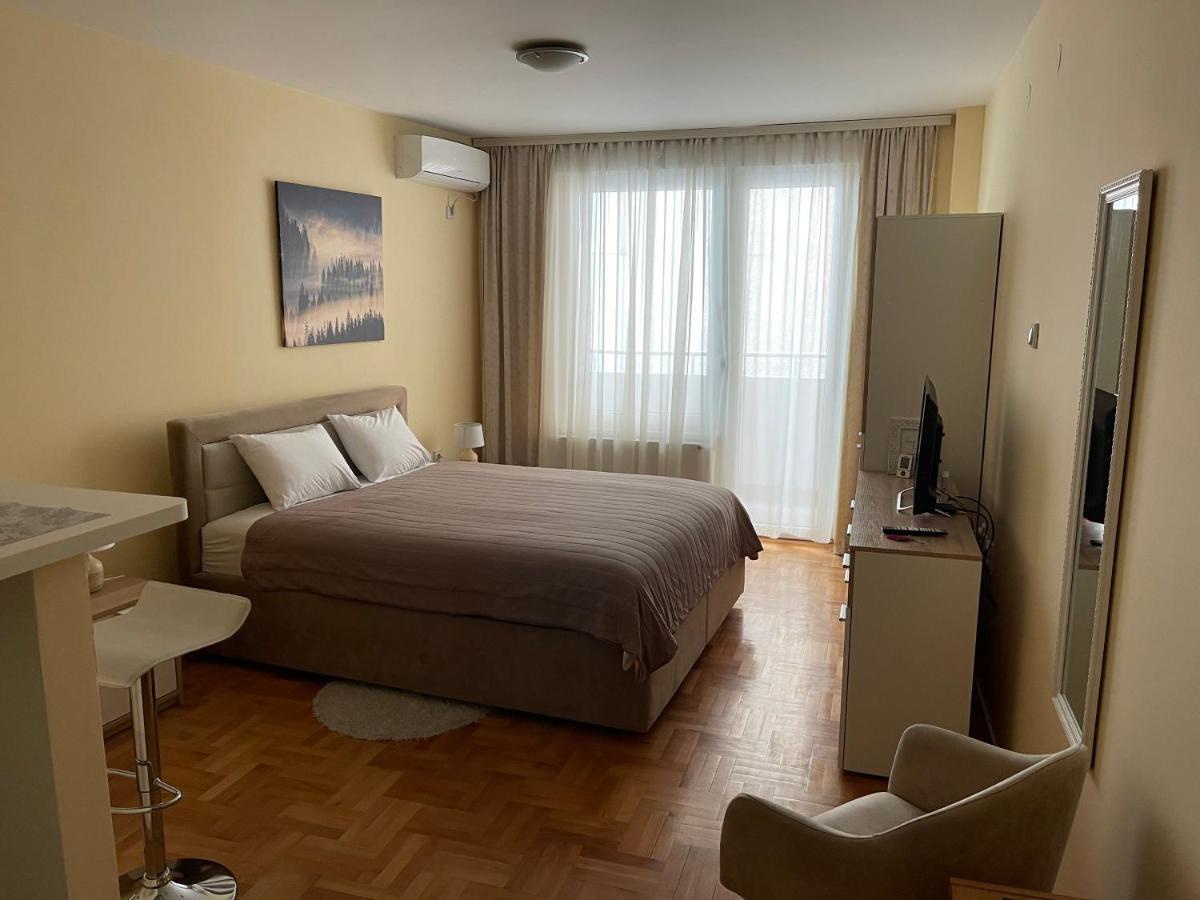 Trident Apartments 2 Ni Esterno foto